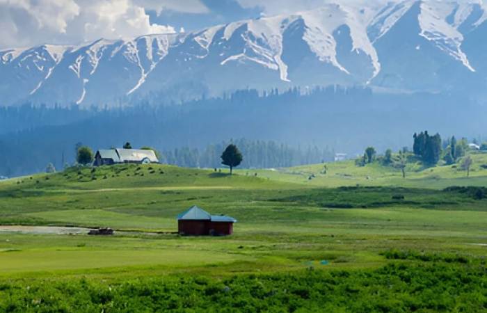 Amritsar to Kashmir Serenity