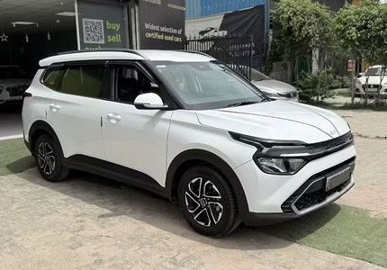 Kia Carens Cab Rentals